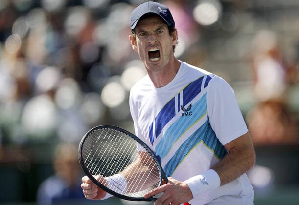 Sport Bilder des Tages Mandatory Credit: Photo by Ella Ling Shutterstock (12844917p) Andy Murray of GBR celebrates BNP Paribas Open, Tennis, Day 3, Indian Wells Tennis Garden, California, USA - 11 Mar 2022 BNP Paribas Open, Tennis, Day 3, Indian Wells Tennis Garden, California, USA - 11 Mar 2022 Copyright: xEllaxLing Shutterstockx 12844917p
