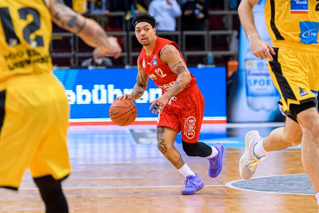 Ludwigsburg, Deutschland 12. Maerz 2022: BBL- 21 22 - MHP Riesen Ludwigsburg vs. Brose Bamberg Justin Robinson (Bamberg) Ludwigsburg MHP Arena Baden-Württemberg Deutschland