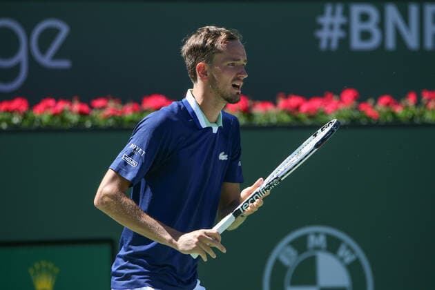 INDIAN WELLS, CA - MARCH 12: Daniil Medvedev returns serve during the BNP Paribas Open on March 12, 2022 at Indian Wells Tennis Garden in Indian Wells, CA. (Photo by George Walker Icon Sportswire) TENNIS: MAR 12 BNP Paribas Open Icon220312013