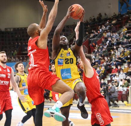 Rawle Alkins (Riesen) . MHP Riesen Ludwigsburg vs.Brose Bamberg . Basketball-Bundesliga 2021-2022. Ludwigsburg , GER, 12.03.2022,