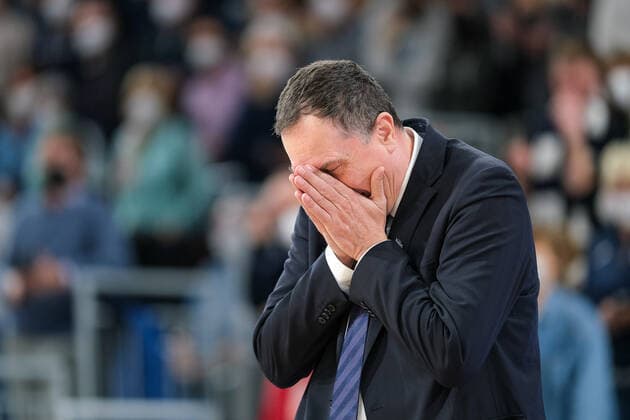 Branislav Ignjatovic (MLP Academics Heidelberg,Head Coach) ist sichtlich enttaeuschung traurig niedergeschlagen, MLP Academics Heidelberg vs. Basketball Loewen Braunschweig, Basketball, easyCredit Bundesliga, 25.Spieltag, Saison 2021 2022, 12.03.2022, MLP Academics Heidelberg vs. Basketball Loewen Braunschweig, Basketball, easyCredit Bundesliga, 25.Spieltag, Saison 2021 2022, 12.03.2022, Heidelberg Copyright: xEibner-Pressefotox EP_EER