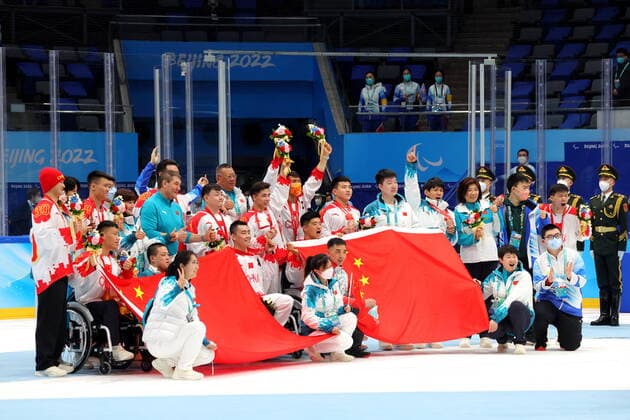 China team group, Mannschaftsbild, Totale (CHN), MARCH 13, 2022 - Para Ice hockey, Eishockey : Medal Ceremony during the Beijing 2022 Paralympic Winter games, Winterspiele,Spiele, Summer games at National Indoor Stadium in Beijing, China.  (183165578)