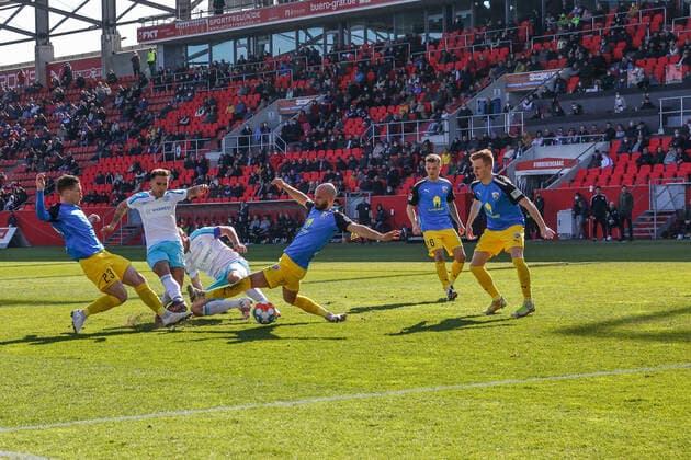13.03.2022, Fussball, Saison 2021 2022, 2. Bundesliga, 26. Spieltag, FC Ingolstadt 04 - FC Schalke 04, Rodrigo Zalazar (FC Schalke 04) erzielt das Tor zum 0 zu 1. Foto: Tim Rehbein RHR-FOTO Ingolstadt Audi Sportpark Bayern Deutschland xRHR-FOTO TRx