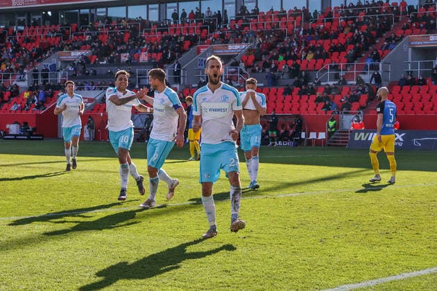 13.03.2022, Fussball, Saison 2021 2022, 2. Bundesliga, 26. Spieltag, FC Ingolstadt 04 - FC Schalke 04, Dominick Drexler (FC Schalke 04) jubelt Foto: Tim Rehbein RHR-FOTO Ingolstadt Audi Sportpark Bayern Deutschland xRHR-FOTO TRx