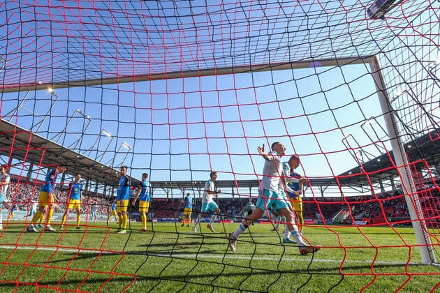 13.03.2022, Fussball, Saison 2021 2022, 2. Bundesliga, 26. Spieltag, FC Ingolstadt 04 - FC Schalke 04, Darko Churlinov (FC Schalke 04) Foto: Tim Rehbein RHR-FOTO Ingolstadt Audi Sportpark Bayern Deutschland xRHR-FOTO TRx