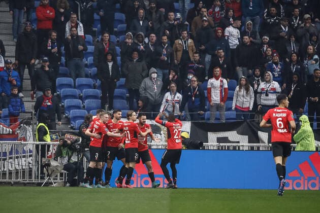 Joie des joueurs de Rennes apres le but de Benjamin Bourigeaud (Rennes) FOOTBALL : Olympique Lyonnais vs Stade Rennais - Ligue 1 Uberteat - 13 03 2022 AurelienMorissard Panoramic 