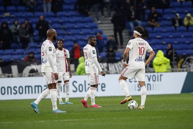 Deception des joueurs de l Olympique Lyonnais FOOTBALL : Olympique Lyonnais vs Stade Rennais - Ligue 1 Uberteat - 13 03 2022 AurelienMorissard Panoramic 