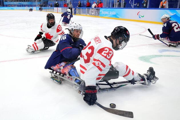 (L-R) Declan Farmer (USA), Liam Hickey (CAN), MARCH 13, 2022 - Para Ice hockey, Eishockey : Final match between United States 5-0 Canada during the Beijing 2022 Paralympic Winter games, Winterspiele,Spiele, Summer games at National Indoor Stadium in Beijing, China.  (183223070)