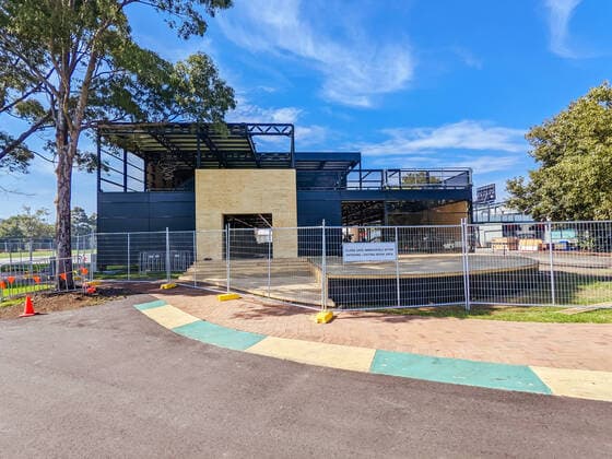 March 14, 2022: MELBOURNE, AUSTRALIA - MARCH 14 2022: Track build and preparations for the 2022 Formula 1 Australian Grand Prix to be held on April 7-10 2022. - ZUMAp121 20220314_zsp_p121_021 Copyright: xChrisxPutnamx
