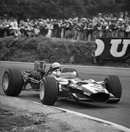 15 Vic Elford (gbr), Cooper Car Company, Cooper T86B-BRM P101 V12 3.0, action during the 1968 British Grand Prix, 7th round of the 1968 Formula One season, on the Brands Hatch Circuit, on July 20, 1968 in Brands Hatch, UK - F1 ARCHIVE - SAISON 1968 DPPI Panoramic  1968_GP_Angleterre_Elford
