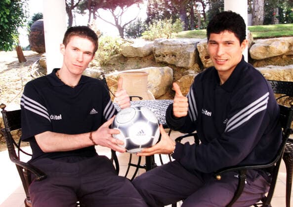 13.01.02 VfB Stuttgart Trainingslager Portugal 2002 Portugal, Albufeira, 13.01.2002, Fussball, Bundesliga, VfB Stuttgart Trainingslager Portugal 2002: v.l. Alexander Hleb, Krassimir Balakov. *** 13 01 02 VfB Stuttgart training camp Portugal 2002 Portugal, Albufeira, 13 01 2002, Football, Bundesliga, VfB Stuttgart training camp Portugal 2002 f l Alexander Hleb, Krassimir Balakov