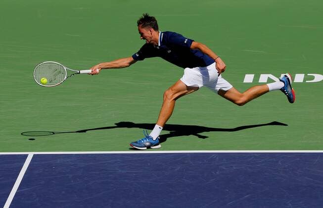Mandatory Credit: Photo by Ella Ling Shutterstock (12845056d) Daniil Medvedev of Russia in action BNP Paribas Open, Tennis, Day 6, Indian Wells Tennis Garden, California, USA - 14 Mar 2022 BNP Paribas Open, Tennis, Day 6, Indian Wells Tennis Garden, California, USA - 14 Mar 2022 Copyright: xEllaxLing Shutterstockx 12845056d