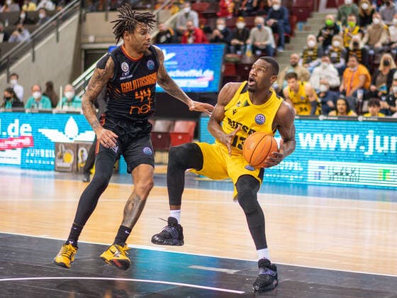 Yorman Polas Bartolo (MHP Riesen Ludwigsburg, 13), GER, MHP Riesen Ludwigsburg vs. Galatasaray Nef, Basketball, Champions League, Best of 16, Spielzeit 2021 2022, 14.03.2022, GER, MHP Riesen Ludwigsburg vs. Galatasaray Nef, Basketball, Champions League, Best of 16, Spielzeit 2021 2022, 14.03.2022 Ludwigsburg Copyright: xEibner-Pressefoto SaschaxWaltherx EP_EER