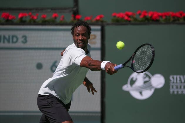 INDIAN WELLS, CA - MARCH 14: Gael Monfils (FRA) hits a backhand during the BNP Paribas Open on March 14, 2022 at Indian Wells Tennis Garden in Indian Wells, CA. (Photo by George Walker Icon Sportswire) TENNIS: MAR 14 BNP Paribas Open Icon220314029