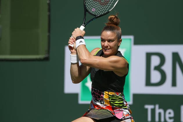 INDIAN WELLS, CA - MARCH 14: Maria Sakkari (GRE) hits a backhand during the BNP Paribas Open on March 14, 2022 at Indian Wells Tennis Garden in Indian Wells, CA. (Photo by George Walker Icon Sportswire) TENNIS: MAR 14 BNP Paribas Open Icon220314017