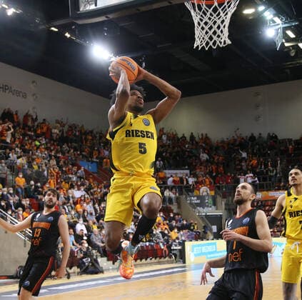 Justin Simon (Riesen) . MHP Riesen Ludwigsburg vs. Galatasaray Nef. Basketball-Champions League 2021-2022. Ludwigsburg , GER, 14.03.2022,