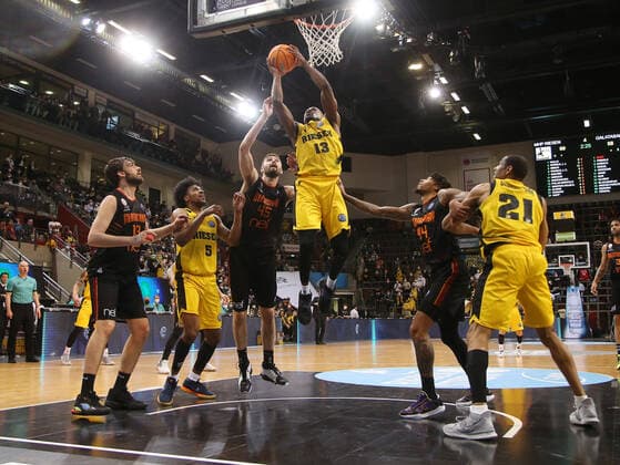 Yorman Polas Bartolo (Riesen, Mitte) . MHP Riesen Ludwigsburg vs. Galatasaray Nef. Basketball-Champions League 2021-2022. Ludwigsburg , GER, 14.03.2022,