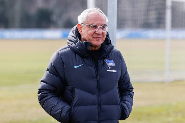 Cheftrainer Felix Magath beim Training von Hertha BSC vormittags am 15.03.22 in Berlin Hertha BSC Training mit dem neuen Chefcoach Felix Magath in Berlin