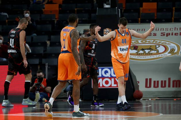 15.03.2022, Neu Ulm, Deutschland, ratiopharm Arena, ratiopharm ulm vs. Gran Canaria - Basketball 7 Days EuroCup, Fedor Zugic (ratiopharm ulm) gestikuliert (Foto H. Langer) Neu Ulm ratiopharm Arena Bayern Deutschland