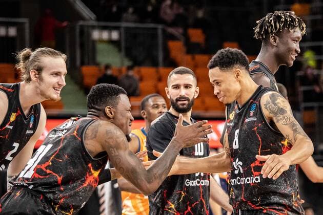 Gran Canaria siegt mit 94:93 Endstand gegen Ratiopharm Ulm. Glueckliche Sieger Ratiopharm Ulm vs. Gran Canaria, 7DAYS Eurocup Basketball, 15.Spieltag, 15.03.2022 Ratiopharm Ulm vs. Gran Canaria, 7 Days Eurocup Basketball, 15.Spieltag Neu-Ulm Copyright: xEibner-Pressefoto RogerxBuerkex EP_EER