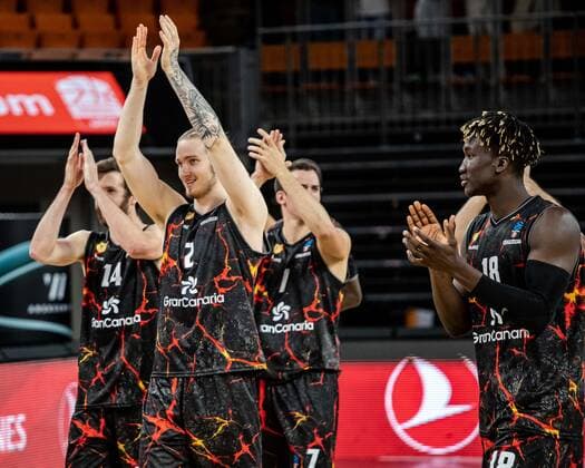 Gran Canaria siegt mit 94:93 Endstand gegen Ratiopharm Ulm. Glueckliche Sieger Ratiopharm Ulm vs. Gran Canaria, 7DAYS Eurocup Basketball, 15.Spieltag, 15.03.2022 Ratiopharm Ulm vs. Gran Canaria, 7 Days Eurocup Basketball, 15.Spieltag Neu-Ulm Copyright: xEibner-Pressefoto RogerxBuerkex EP_EER