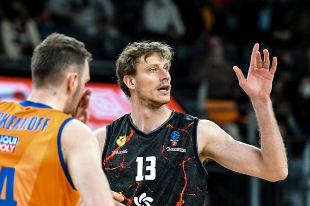 GER, EuroCup, ratiopharm Ulm vs Herbalife Gran Canaria 15.03.2022, ratiopharm arena, Neu-Ulm, GER, EuroCup, ratiopharm Ulm vs Herbalife Gran Canaria, im Bild Artem Pustovyi (Gran Canaria, 13)