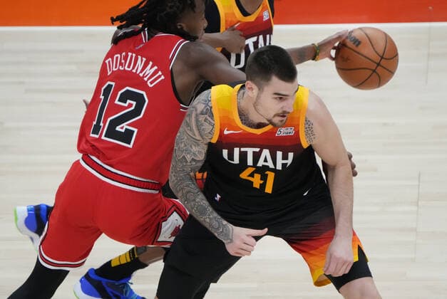 Utah Jazz forward Juancho Hernangomez (41) sets a pick on Chicago Bulls guard Ayo Dosunmu (12) during an NBA, Basketball Herren, USA game between Utah Jazz and Chicago Bulls, in Vivint Smart Home Arena in Salt Lake City, Utah, USA, 16 March 2022. Utah Jazz - Chicago Bulls !ACHTUNG: NUR REDAKTIONELLE NUTZUNG!  Copyright: xGEORGExFREYx AME3838 20220317-558b27f40dbcc68ca52ec970e36ecb37d251493e