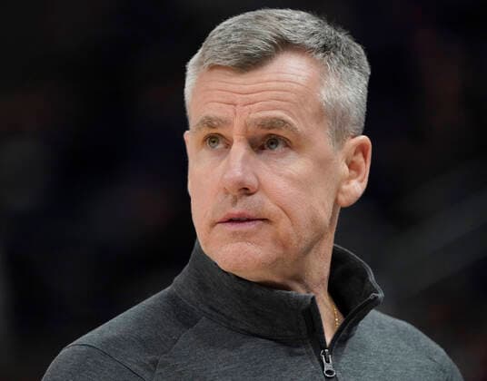 Chicago Bulls head coach Billy Donovan during an NBA, Basketball Herren, USA game between Utah Jazz and Chicago Bulls, in Vivint Smart Home Arena in Salt Lake City, Utah, USA, 16 March 2022. Utah Jazz - Chicago Bulls !ACHTUNG: NUR REDAKTIONELLE NUTZUNG!  Copyright: xGEORGExFREYx AME3855 20220317-20695fd0899fbfe3afb21ef68c82e23455f19abe
