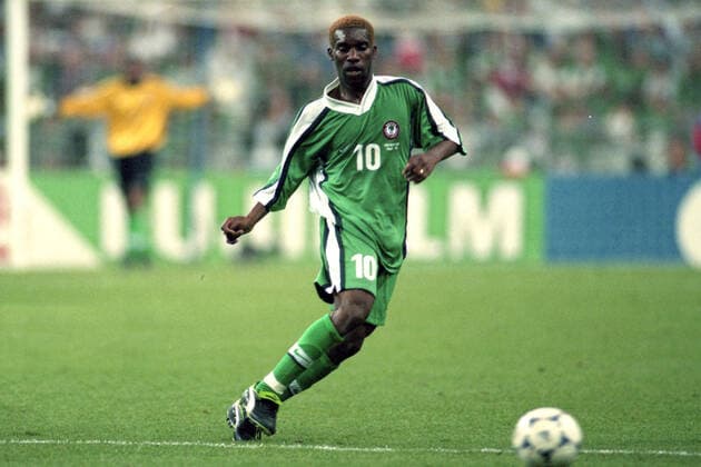 JAY JAY OKOCHA, Nigeria, FIFA World Cup, WM, Weltmeisterschaft, Fussball France 1998, Nigeria vs Denmark 1-4, Saint Denis CAMPIONATI MONDIALI FRANCIA 1998 - NIGERIA-DANIMARCA 1-4