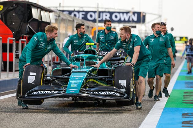 Aston Martin F1 Team AMR22, mechanical detail during the Formula 1 Gulf Air Bahrain Grand Prix 2022, 1st round of the 2022 FIA Formula One World Championship, WM, Weltmeisterschaft on the Bahrain International Circuit, from March 18 to 20, 2022 in Sakhir, Bahrain - F1 - BAHRAIN GRAND PRIX 2022 DPPI Panoramic  20220317_GOOD5542