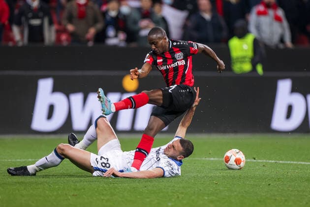 17.03.2022, Fussball, Saison 2021 2022, UEFA Europa League, Achtelfinale, Rückspiel, Runde 2 2, Bayer Leverkusen - Atalanta Bergamo, v. l. Merih Demiral (Atalanta Bergamo), Moussa Diaby (Bayer 04 Leverkusen), Foto: Dennis Ewert RHR-FOTO xRHR-FOTO DEx