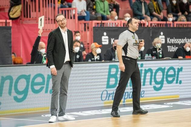 Felix Czerny (Ehingen Urspring, Head Coach) Tigers Tuebingen vs. Ehingen Urspring, 2. Basketball Bundesliga, Pro A, Barmer 2 Basketball, 22. Spieltag , Spielzeit 2021 2022, 17.03.2022 Tigers Tuebingen vs. Ehingen Urspring, 2. Basketball Bundesliga, Pro A, Barmer 2 Basketball, 22. Spieltag , Spielzeit 2021 2022, 17.03.2022 Tuebingen Copyright: xSvetlanaxKohlmeierx xEibnerxPresx EP_NSR