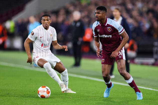 Mandatory Credit: Photo by Simon Dael Shutterstock (12853358af) Anthony Martial of Sevilla and Ben Johnson of West Ham United West Ham United v Sevilla, UEFA Europa League, Round of 16, 2nd Leg, Football, The London Stadium, London, UK - 17 Mar 2022 West Ham United v Sevilla, UEFA Europa League, Round of 16, 2nd Leg, Football, The London Stadium, London, UK - 17 Mar 2022  Copyright: xSimonxDael Shutterstockx 12853358af