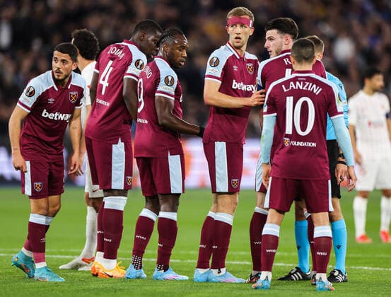 Mandatory Credit: Photo by Simon Dael Shutterstock (12853358ag) The West Ham United wall at a Sevilla free kick West Ham United v Sevilla, UEFA Europa League, Round of 16, 2nd Leg, Football, The London Stadium, London, UK - 17 Mar 2022 West Ham United v Sevilla, UEFA Europa League, Round of 16, 2nd Leg, Football, The London Stadium, London, UK - 17 Mar 2022  Copyright: xSimonxDael Shutterstockx 12853358ag
