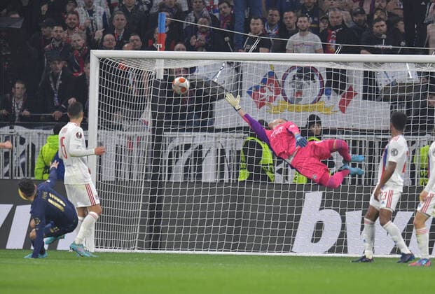 Anthony Lopes (lyon) vs but de Pepe (porto) FOOTBALL: Olympique Lyonnais vs FC Porto - Ligue Europa - 17 03 2022 FredericChambert Panoramic 