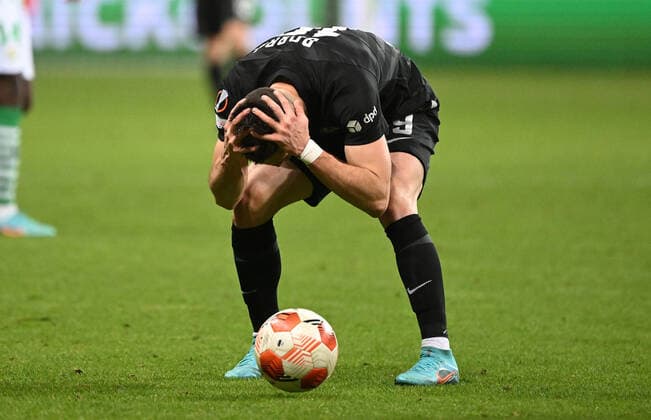 17.03.2022, xjhx, Fussball UEFA Europa League, Eintracht Frankfurt - Real Betis Sevilla emspor, v.l. Rafael Borre, Rafael Santos Borre Maury (Eintracht Frankfurt) (DFL DFB REGULATIONS PROHIBIT ANY USE OF PHOTOGRAPHS as IMAGE SEQUENCES and or QUASI-VIDEO) Frankfurt am Main