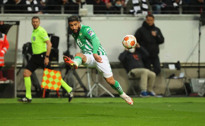 17.03.2022, Fussball UEFA Europa League, Eintracht Frankfurt - Real Betis Sevilla, emonline, emspor, v.l., Nabil Fekir (Real Betis Sevilla) DFL DFB REGULATIONS PROHIBIT ANY USE OF PHOTOGRAPHS AS IMAGE SEQUENCES AND OR QUASI-VIDEO. xdcx Copyright: HMBxMedia