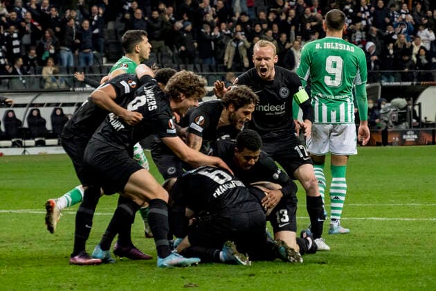 UEFA Europa League, Eintracht Frankfurt vs. Real Betis Sevilla, Frankfurt, Deutsche Bank Park, 17.3.2022 Sam Lammers (Eintracht Frankfurt 9) & Kristijan Jakic (Eintracht Frankfurt 6) & Sebastian Rode (Eintracht Frankfurt 17) & Goncalo Paciencia (Eintracht Frankfurt 39), Eintracht Frankfurt vs. Real Betis Sevilla, Frankfurt, Deutsche Bank Park, 18.3.2022 Copyright: xBEAUTIFULxSPORTS Gawlikx
