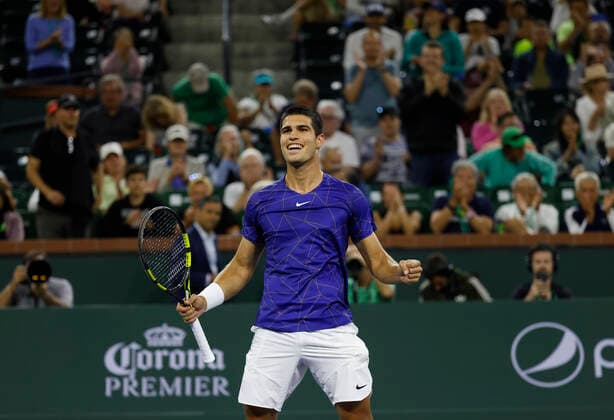 March 17, 2022 Carlos Alcaraz of Spain reacts to winning match point against Cameron Norrie of Great Britain during the quarterfinals of the 2022 BNP Paribas Open at Indian Wells Tennis Garden in Indian Wells, California. Mandatory Photo Credit: CSM. Indian Wells United States of America - ZUMAc04_ 20220317_zaf_c04_171 Copyright: xCharlesxBausx