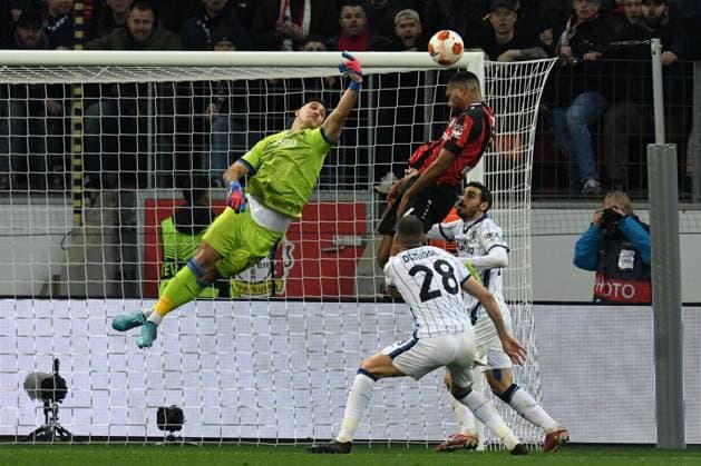 Jonathan Tah ( Bayer 04 Leverkusen ) scheitert an Torhueter Juan Musso ( Atalanta Bergamo ). 17.03.2022, Fussball, Europaleague, Bayer 04 Leverkusen vs Atalanta Bergamo UEFA REGULATIONS PROHIBIT ANY USE OF PHOTOGRAPHS AS IMAGE SEQUENCES AND OR QUASI-VIDEO 17.03.2022, Fussball, Europaleague, Bayer 04 Leverkusen vs Atalanta Bergamo Leverkusen Copyright: xEibner-Pressefotox