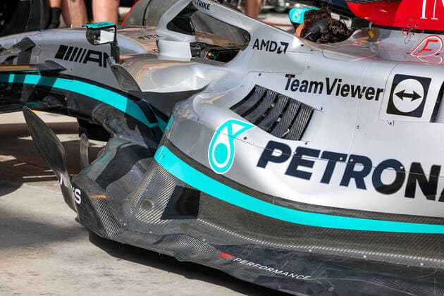 Mercedes AMG F1 Team W13, mechanical detail of the sidepod, air intake and mirror during the Formula 1 Gulf Air Bahrain Grand Prix 2022, 1st round of the 2022 FIA Formula One World Championship, WM, Weltmeisterschaft on the Bahrain International Circuit, from March 18 to 20, 2022 in Sakhir, Bahrain - F1 - BAHRAIN GRAND PRIX 2022 DPPI Panoramic  20220318_GOOD6237