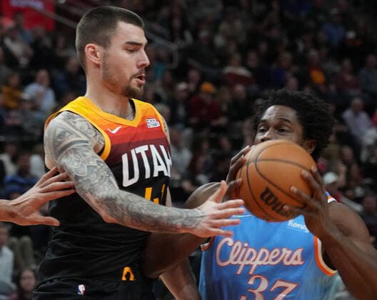 Utah Jazz forward Juancho Hernangomez (41) defends LA Clippers forward Semi Ojeleye (37) during a NBA, Basketball Herren, USA game between Utah Jazz and Los Angeles Clippers, at the Vivint Smart Home Arena in Salt Lake City, Utah, USA, 18 March 2022. Utah Jazz at Los Angeles Clippers !ACHTUNG: NUR REDAKTIONELLE NUTZUNG!  Copyright: xGEORGExFREYx AME4406 20220319-0fef337a9f058ade7804715b5cdb0f917adcd8bb