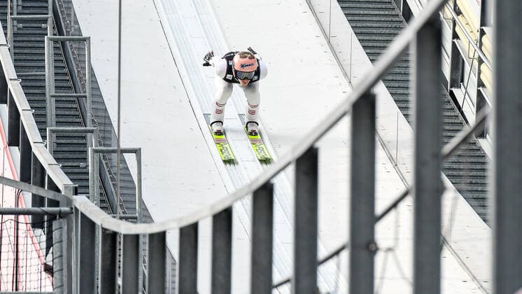 Sport Themen der Woche KW11 Sport Bilder des Tages GER, FIS Skiflug Weltcup in Oberstdorf 18.03.2022, Heini-Klopfer-Skiflugschanze, Oberstdorf, GER, FIS Skiflug Weltcup in Oberstdorf, Training im Bild Stefan Kraft (AUT, 61) *** GER, FIS Ski Flying World Cup in Oberstdorf 18 03 2022, Heini Klopfer ski jump, Oberstdorf, GER, FIS Ski Flying World Cup in Oberstdorf, training in picture Stefan Kraft AUT, 61 nordphotoxGmbHx xHafner nph00200