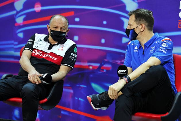 VASSEUR Frederic (fra), Team Principal of Alfa Romeo F1 Team ORLEN, portrait ROSSI Laurent (fra), CEO of Alpine, portrait press conference, PK, Pressekonferenz during the Formula 1 Gulf Air Bahrain Grand Prix 2022, 1st round of the 2022 FIA Formula One World Championship, WM, Weltmeisterschaft on the Bahrain International Circuit, from March 18 to 20, 2022 in Sakhir, Bahrain - F1 - BAHRAIN GRAND PRIX 2022 DPPI Panoramic MOY13657