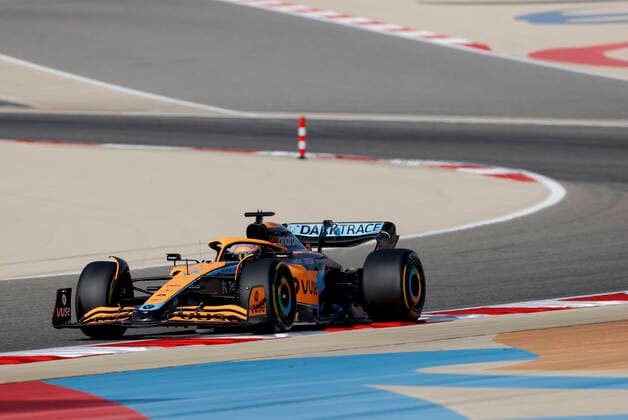 3 Daniel Ricciardo (AUS, McLaren F1 Team), F1 Grand Prix of Bahrain at Bahrain International Circuit on March 19, 2022 in Sakhir, Bahrain. (Photo by HOCH ZWEI) Sakhir Bahrain