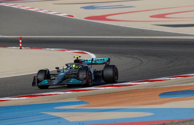 44 Lewis Hamilton (GBR, Mercedes-AMG Petronas F1 Team), F1 Grand Prix of Bahrain at Bahrain International Circuit on March 19, 2022 in Sakhir, Bahrain. (Photo by HOCH ZWEI) Sakhir Bahrain
