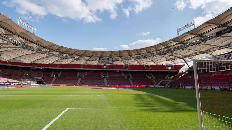 Stadion, Innen, Innenraum, VfB Stuttgart vs FC Augsburg, Fussball, Herren, 1.Bundesliga, 27. Spieltag, Saison 21 22 GER, 19.03.2022, DFL REGULATIONS PROHIBIT ANY USE OF PHOTOGRAPHS AS IMAGE SEQUENCES AND OR QUASI-VIDEO, VfB Stuttgart vs FC Augsburg, Fussball, Herren, 1.Bundesliga, 27. Spieltag, Saison 21 22 GER, 19.03.2022 Stuttgart Copyright: xWolfgangxFrank Eibner-Pressefotox EP_EER