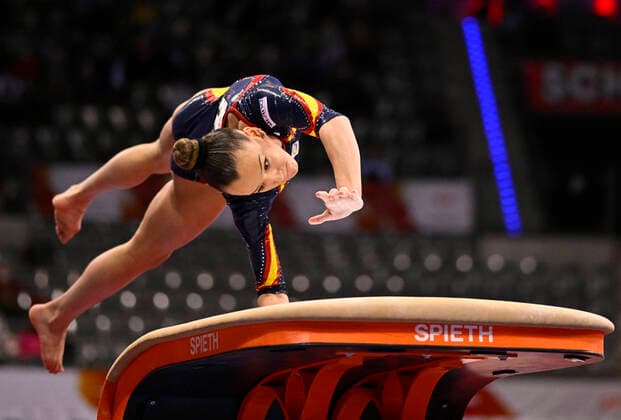 Bilder des Jahres 2022, Sport 03 März Sport Themen der Woche KW11 Sport Bilder des Tages Laia FONT (ESP) Sprung EnBW DTB-Pokal Turnen 20.03.2022 Porsche Arena Stuttgart EnBW DTB-Pokal Turnen *** Laia FONT ESP vault EnBW DTB Cup gymnastics 20 03 2022 Porsche Arena Stuttgart EnBW DTB Cup gymnastics