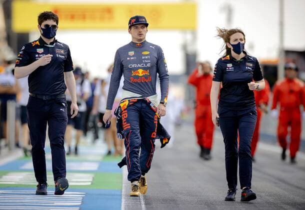 BAHRAIN - Max Verstappen during the drivers parade during the Bahrain F1 Grand Prix at the Bahrain International Circuit on March 20, 2022 in Bahrain, Bahrain. ANP ROBIN VAN LONKHUIJSEN Bahrain,BAHREIN xVIxANPx xxANPxIVx