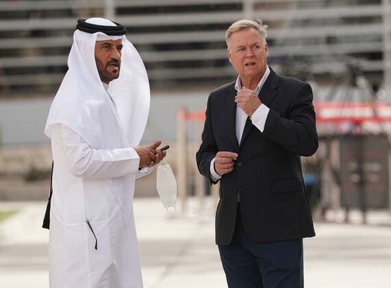 Formula 1 Gulf Air Bahrain Grand Prix 2022 20.03.2022, Bahrain International Circuit, Sakhir, Formula 1 Gulf Air Bahrain Grand Prix 2022 ,im Bild FIA Präsident Mohammed bin Sulayem mit FIA Pressechef Cameron Kelleher.